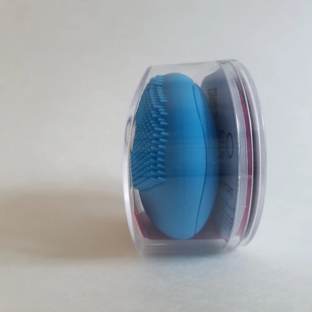 FOREO LUNA play Facial T-Sonic Cleansing Device Aquamarine Blue Brand New Sealed